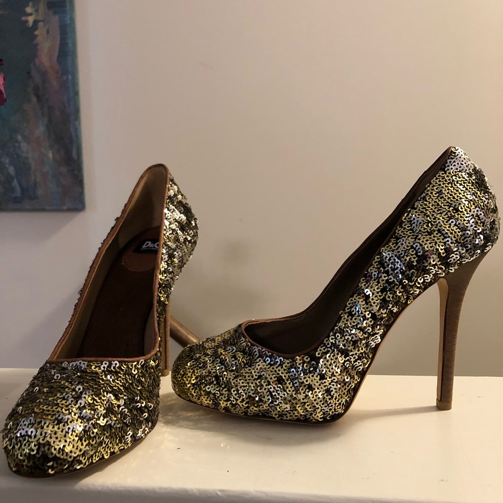 LAST CHANCE DOLCE & GABANNA sequin heels great condition size 39 or 9